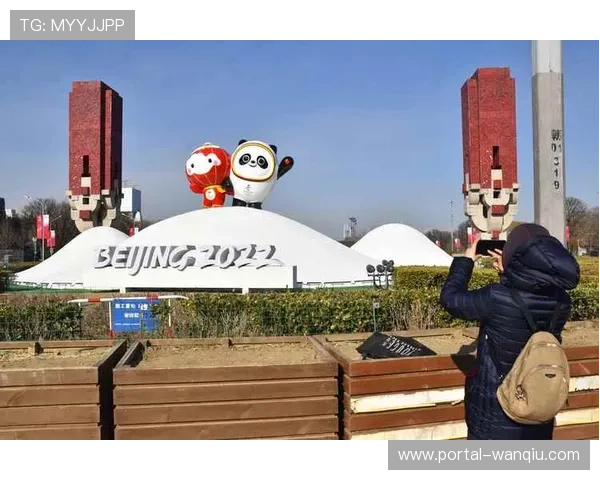 体育博物馆推出冬奥遗产展,冰墩墩雪容融再亮相 体育博物馆推出冬奥遗产展,冰墩墩雪容融再亮相